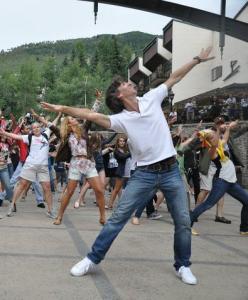 37737_744395657971_20734_39894738_3887521_n